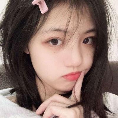 圣洁的艾曼妞